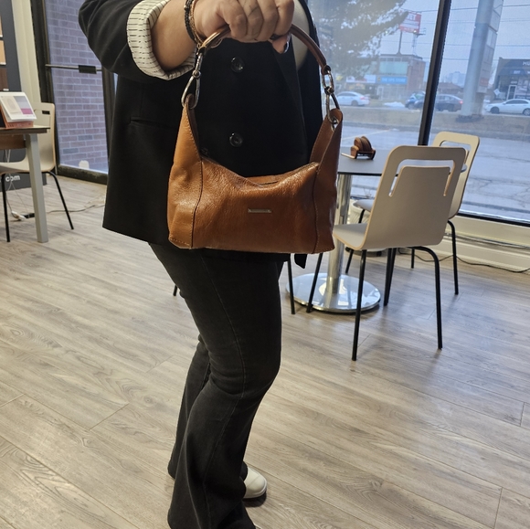 Authentic Gucci Handbag - Picture 4 of 8